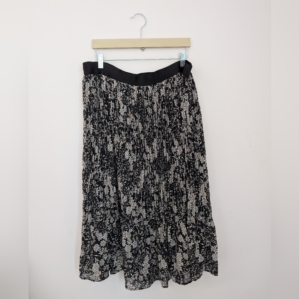 Black floral midi skirt